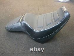 Harley Davidson M8 Softail Fat Bob 2018-21 Dual Seat Saddle OEM 52000322 9/23