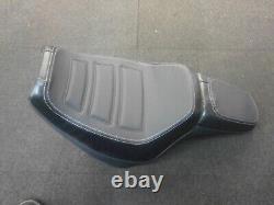 Harley Davidson M8 Softail Fat Bob 2018-21 Dual Seat Saddle OEM 52000322 9/23