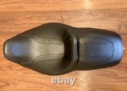 Harley-Davidson OEM FLH Touring Low-Profile Seat (97-07 Models)