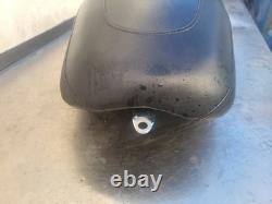 Harley-Davidson One Piece Driver Passenger Seat Road/Street Glide 2008-2020 Used