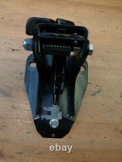 Harley-Davidson Road King Electra Glide Riders Front Backrest Seat Mount Bracket