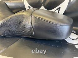 Harley Davidson Roadking Classic Standard OEM Seat Saddle 2009-2013 52000060