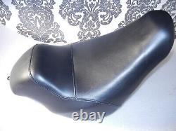 Harley Davidson SOFTAIL LOW RIDER SEAT GENUINE OEM RIDER SOLO SEAT 52000496