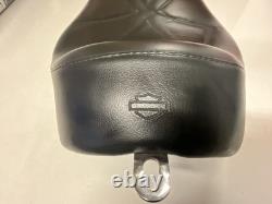 Harley Davidson SOLO comfy seat with Axe design