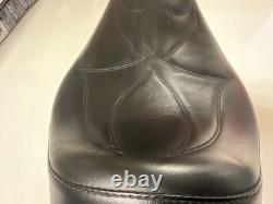 Harley Davidson SOLO comfy seat with Axe design