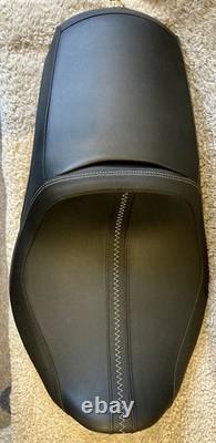 Harley Davidson Seat Street Glide Road Glide 52000631