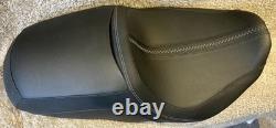 Harley Davidson Seat Street Glide Road Glide 52000631