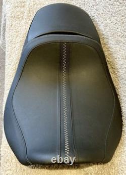 Harley Davidson Seat Street Glide Road Glide 52000631