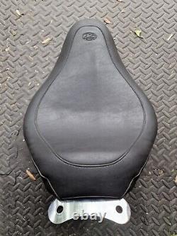 Harley Davidson Softail Deluxe MUSTANG 76810 solo seat