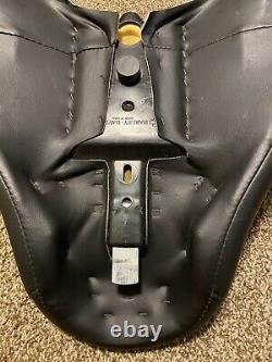 Harley Davidson Softail Heritage Studded Solo Motorcycle Seat Rdw-92/61-0067