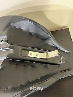 Harley Davidson Softail Seat RDW92/61 0067 OEM Leather Black