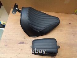 Harley Davidson Softail Slim 2 Piece Seats (Part Number P52000031 Riders)