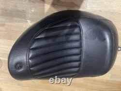 Harley Davidson Softail Slim Reach Seat 52000303