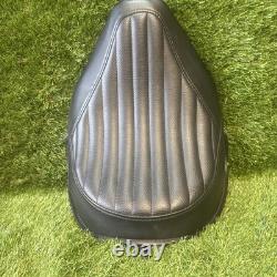 Harley Davidson Softail Slim Solo Seat Flsl P52000031a