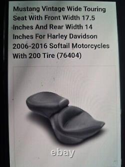 Harley Davidson Softtail 76404 Mustang motorcycle seat unit