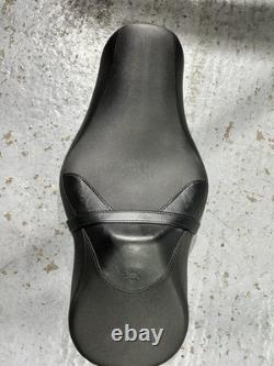 Harley-Davidson Sportster 48 Comfort Seat, Excellent Condition Low Mileage Seat