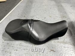 Harley-Davidson Sportster 48 Comfort Seat, Excellent Condition Low Mileage Seat