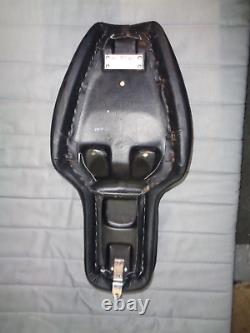Harley-Davidson Sportster Dual Seat 1982-2003 (6 Button Hole Seat) V. G. C