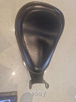 Harley Davidson Sportster Dyna Bobber Spring Solo Seat Genuine