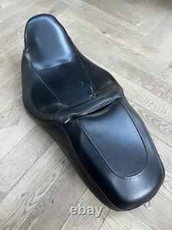 Harley Davidson Touring Road King Dual Seat OEM Saddle 2012 FLHR