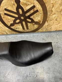 Harley Davidson XL1200R 2009 Seat saddle OEM Genuine