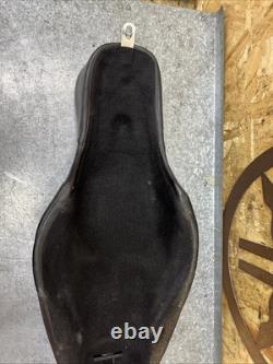 Harley Davidson XL1200R 2009 Seat saddle OEM Genuine