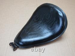 Harley Davidson XLCH Iron head 1973 riders seat saddle sprung (5980)