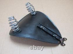 Harley Davidson XLCH Iron head 1973 riders seat saddle sprung (5980)