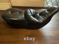 Harley Davidson mustang seat FLH FLT 1989+