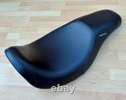 Harley Dyna Badlander Dual Seat Street Bob Glide Saddle 2006-17 FXD 52284-06