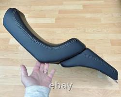 Harley Dyna Fat Bob Dual Seat OEM 2-Up Saddle Glide Street 2006-17 FXDF 52000117