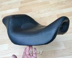 Harley Dyna Fat Bob OEM Dual Seat Double Twin 2-Up Saddle 2006-17 FXDF 53108-08