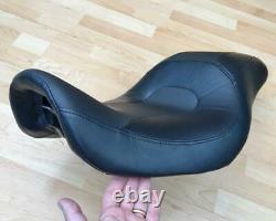 Harley Dyna Fat Bob OEM Dual Seat Double Twin 2-Up Saddle 2006-17 FXDF 53108-08