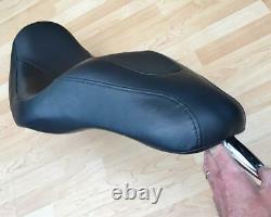 Harley Dyna Fat Bob OEM Dual Seat Double Twin 2-Up Saddle 2006-17 FXDF 53108-08