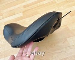 Harley Dyna Street Bob Solo Riders Seat Single Saddle 2006-17 FXDB 51475-09A