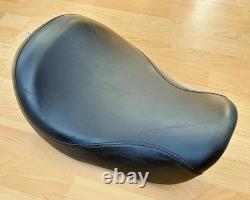 Harley Dyna Street Bob Solo Riders Seat Single Saddle Reach 2006-17 FXD 51475-06
