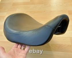 Harley Dyna Street Bob Solo Riders Seat Single Saddle Reach 2006-17 FXD 51475-06