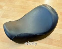 Harley Dyna Street Bob Solo Riders Seat Single Saddle Reach 2006-17 FXD 51475-06