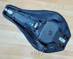 Harley M8 Softail Badlander Dual Seat Deluxe Bob Saddle 2018+ FLDE FLHC 52000300