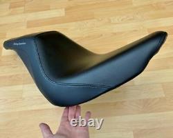Harley M8 Softail Badlander Dual Seat Deluxe Bob Saddle 2018+ FLDE FLHC 52000300