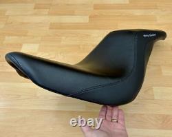 Harley M8 Softail Badlander Dual Seat Deluxe Bob Saddle 2018+ FLDE FLHC 52000300