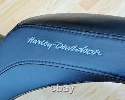 Harley M8 Softail Badlander Dual Seat Deluxe Bob Saddle 2018+ FLDE FLHC 52000300