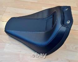 Harley M8 Softail Breakout Solo Riders Seat Single Saddle 52000426A FXBR 2017+