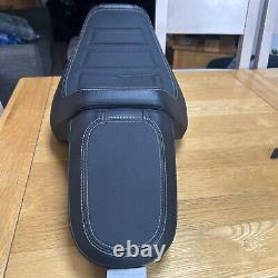 Harley M8 Softail Fat Bob Dual Seat Double 2-Up Saddle 2018+ FXFB FXFBS 52000322