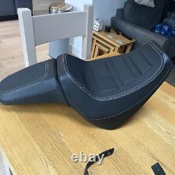 Harley M8 Softail Fat Bob Dual Seat Double 2-Up Saddle 2018+ FXFB FXFBS 52000322