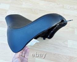 Harley Saddlemen Renegade M8 Softail Solo Seat Saddle 18+ FXFB FXFBS 818-28-002