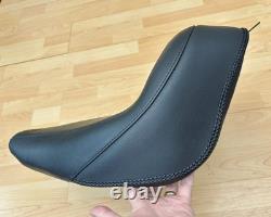 Harley Softail Mustang Standard Touring Solo Seat Saddle 200 Tyre 2006-17 76244