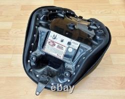 Harley Softail Mustang Standard Touring Solo Seat Saddle 200 Tyre 2006-17 76244