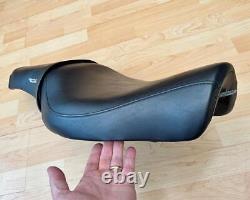 Harley Sportster Custom Low Badlander Dual Seat Sport Saddle 2007-20 XL 51749-07