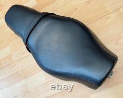 Harley Sportster Custom Low Badlander Dual Seat Sport Saddle 2007-20 XL 51749-07